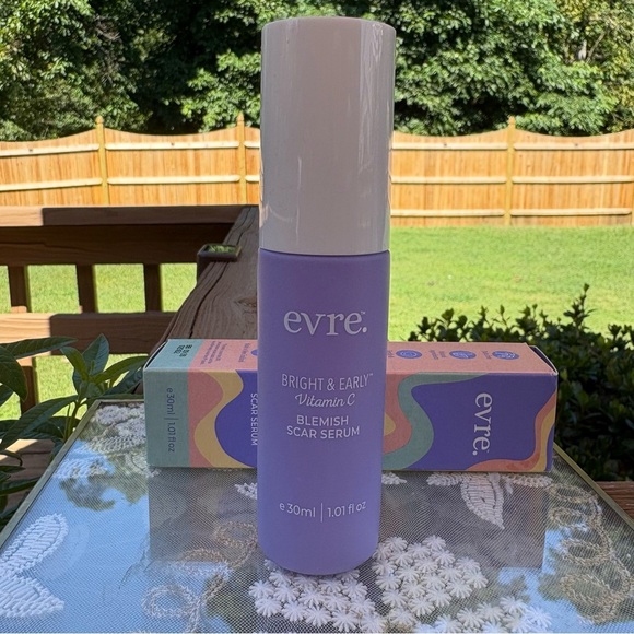 Evrē Bright & Early Vitamin C Blemish Scar Serum | 1.01 fl oz - Picture 5 of 7